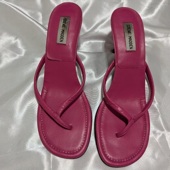 Steve Madden Shoes - Steve Madden 'Gumdrop' thong pumps size 10B